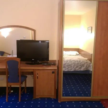 Fantazja Bed & Breakfast *